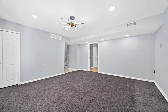 $345,000 | 161 Oakwood Drive, Bolingbrook, IL 60440