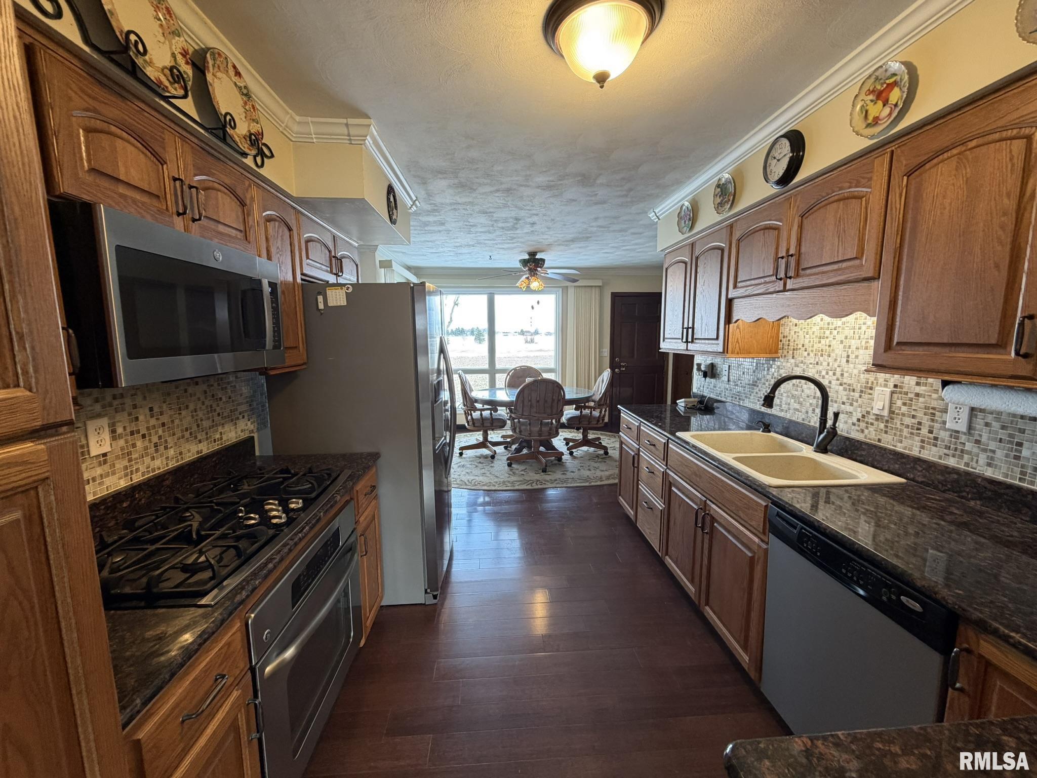 205 Ingersoll Boulevard Canton, IL 61520 - Photo 17 of 55