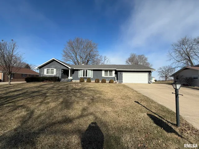 $225,000 | 205 Ingersoll Boulevard, Canton, IL 61520