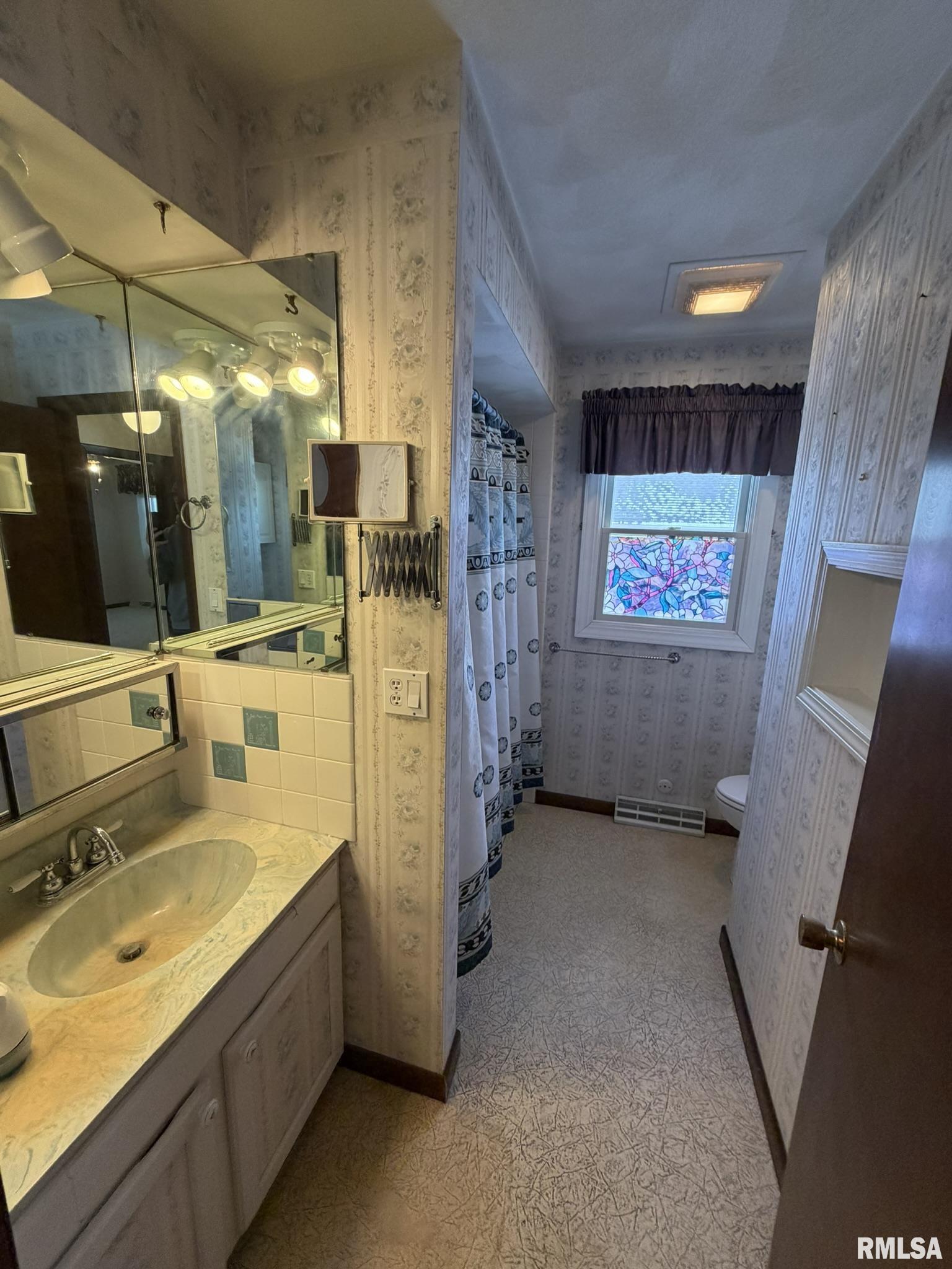 205 Ingersoll Boulevard Canton, IL 61520 - Photo 30 of 55