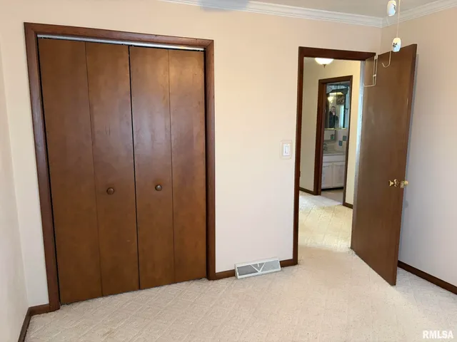 $225,000 | 205 Ingersoll Boulevard, Canton, IL 61520