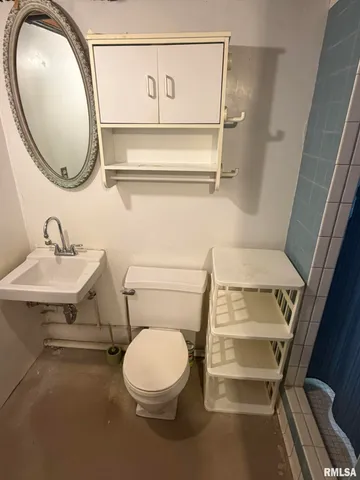 $225,000 | 205 Ingersoll Boulevard, Canton, IL 61520