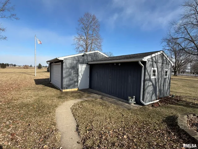 $225,000 | 205 Ingersoll Boulevard, Canton, IL 61520