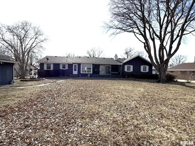 $225,000 | 205 Ingersoll Boulevard, Canton, IL 61520