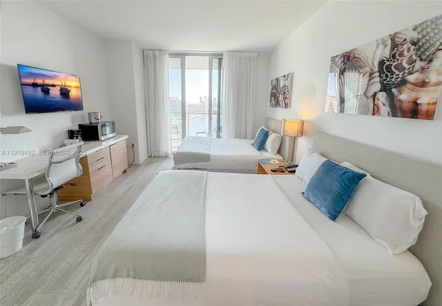 $489,900 | 2602 East Hallandale Beach Boulevard, Unit R1807, Hallandale Beach, FL 33009