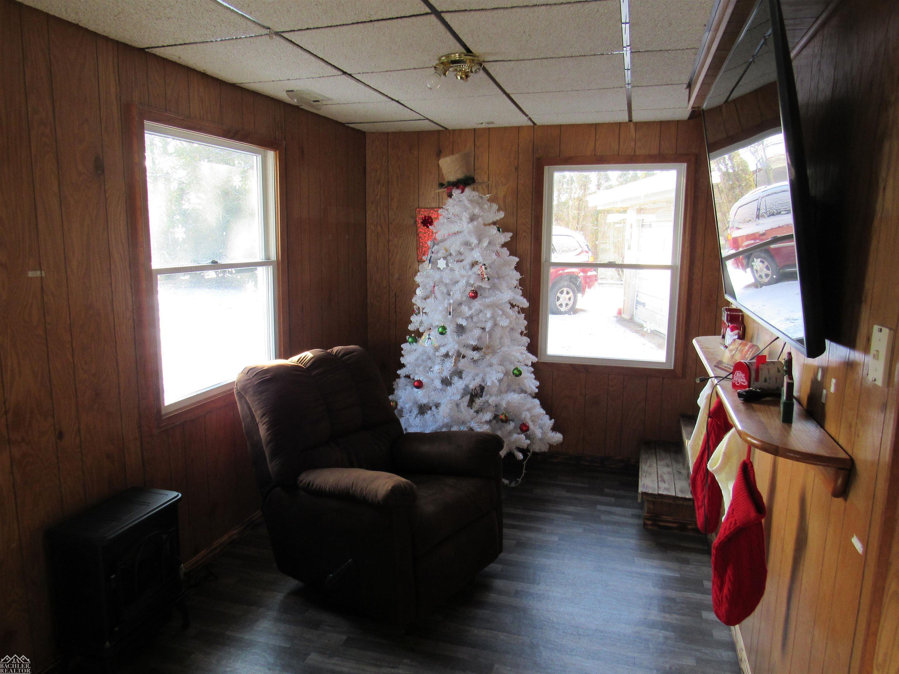 7640 River Road Marine City, MI 48039 - Photo 15 of 37 50195597-fb613dfc-d19d-4bc8-9991-2eb418ece68d.JPG