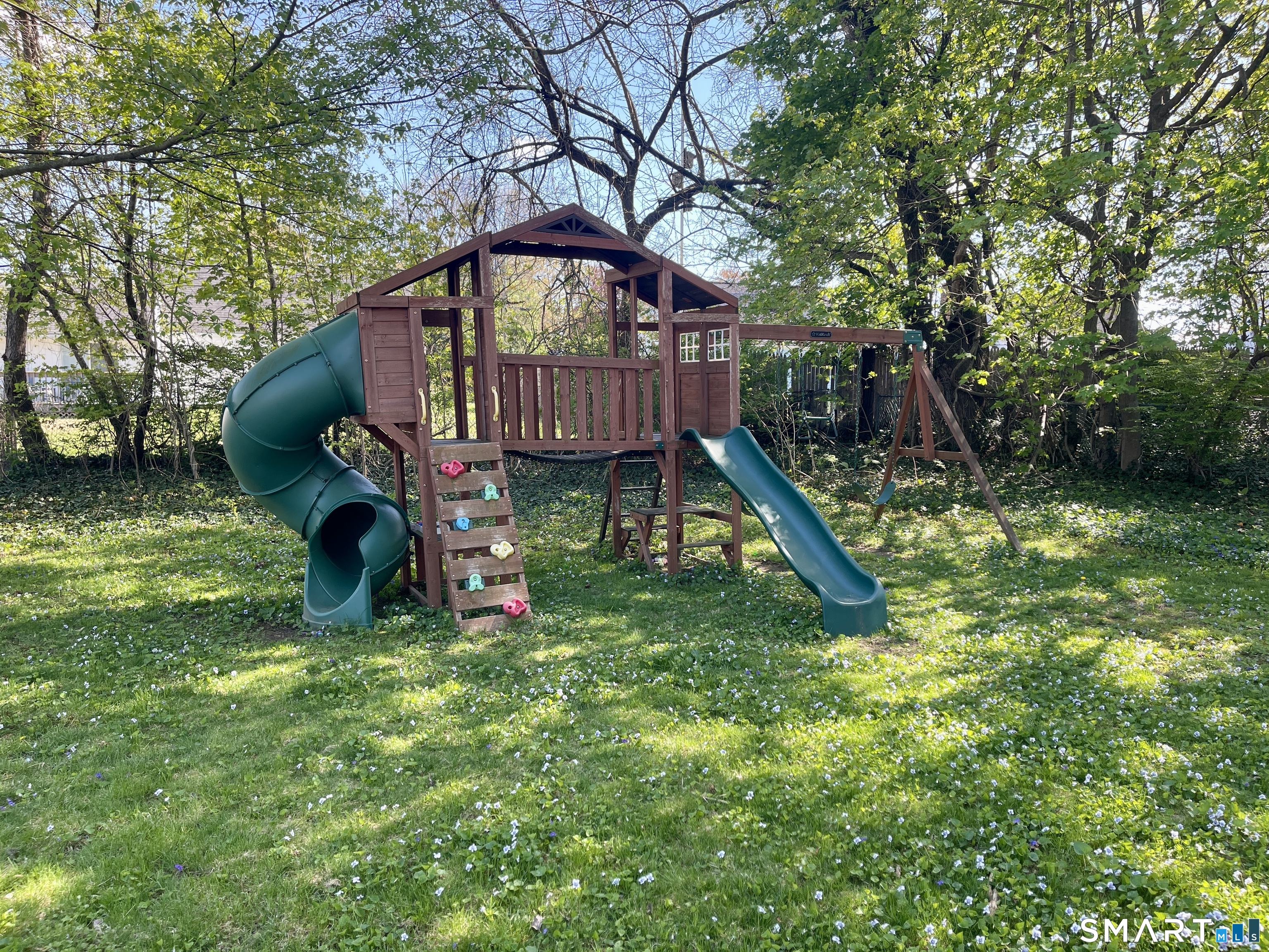 16 Brainard Road Enfield, CT 06082 - Photo 32 of 32