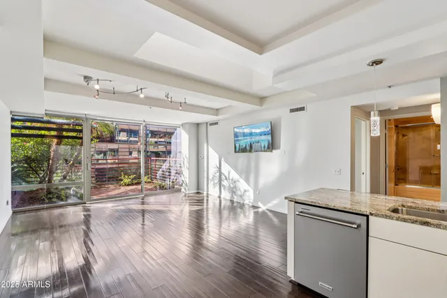 $2,499 | 7147 East Rancho Vista Drive, Unit 5003, Scottsdale, AZ 85251