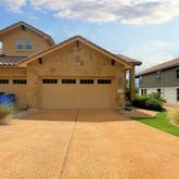 a view of backyard of the house