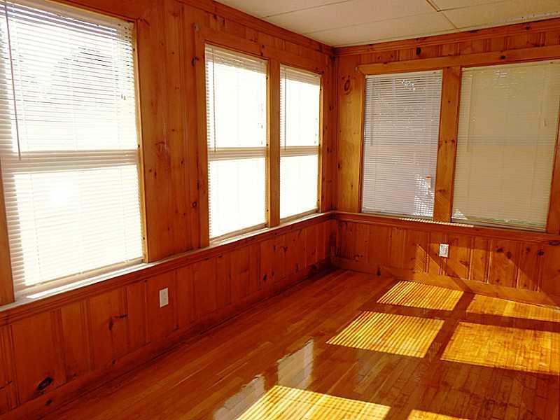 41 Switzerland Road Lewiston, ME 04240 - Photo 15 of 18 Sunroom.