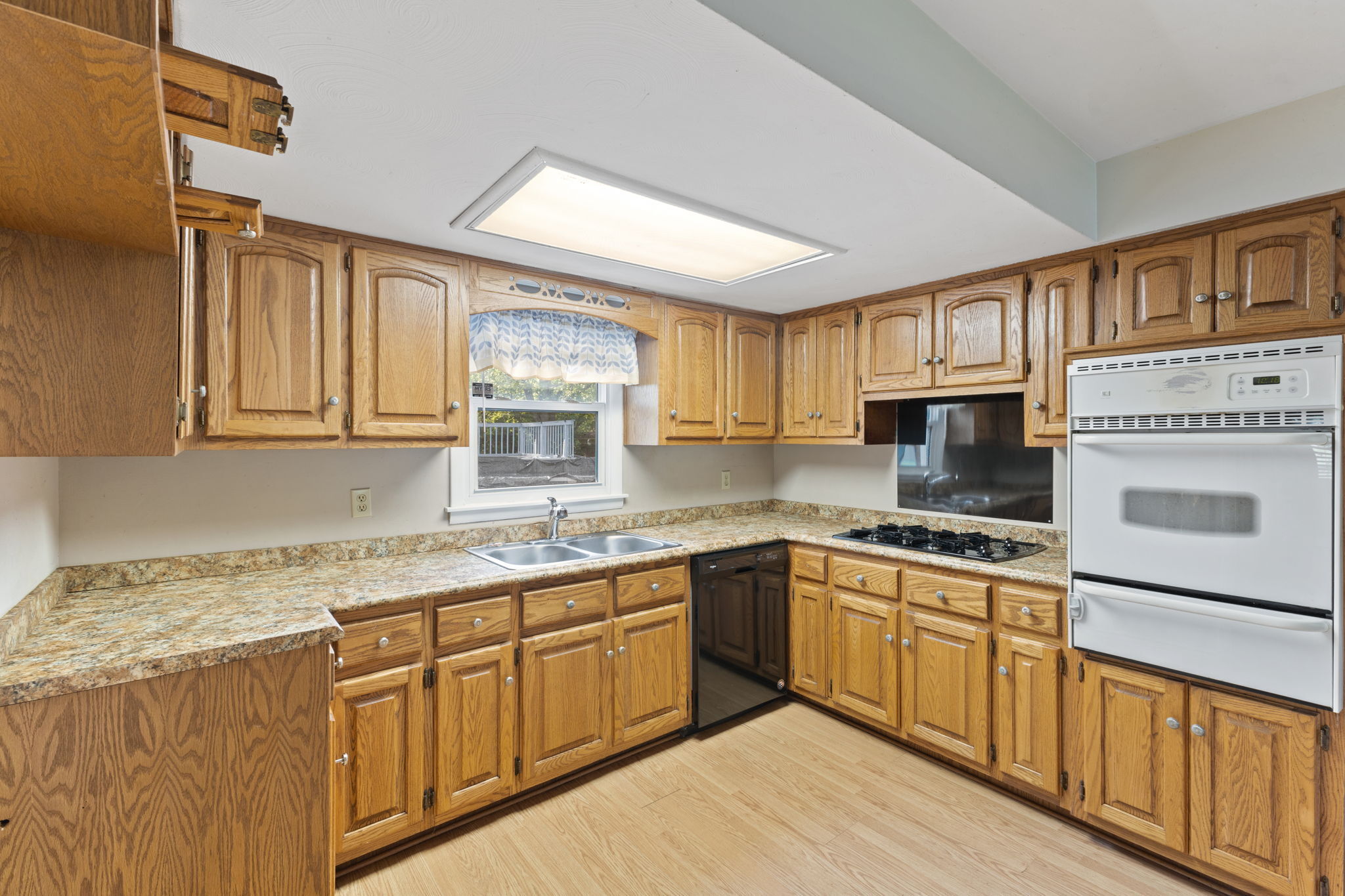 3015 Fisher Road Indianapolis, IN 46239 - Photo 10 of 33 Gallery Image 10
