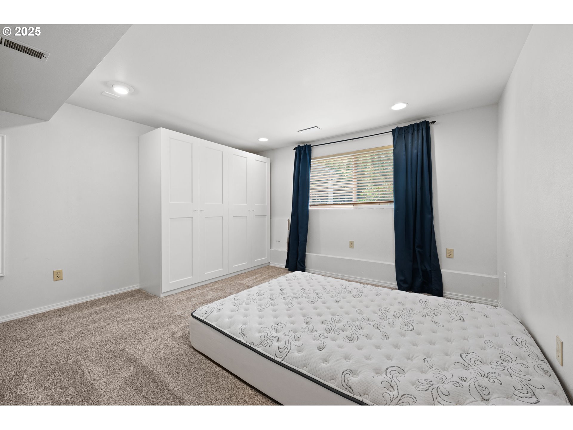 1482 Southwest 5th Place Gresham, OR 97080 - Photo 22 of 32 Bedroom