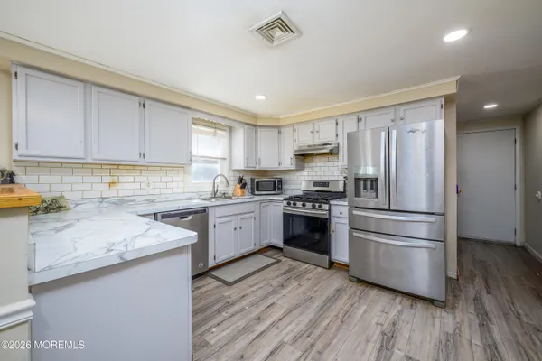 $4,000 | 570 Eltone Road, Jackson, NJ 08527
