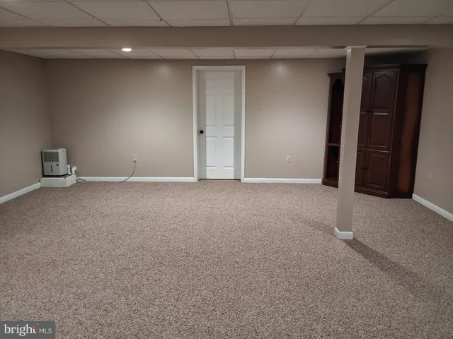 $2,195 | 645 Peters Road, New Holland, PA 17557