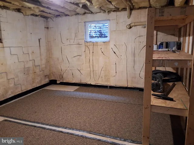 $2,195 | 645 Peters Road, New Holland, PA 17557