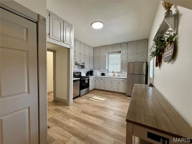 $284,900 | 221 North Walnut Street, Perryville, MO 63775