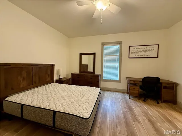 $284,900 | 221 North Walnut Street, Perryville, MO 63775