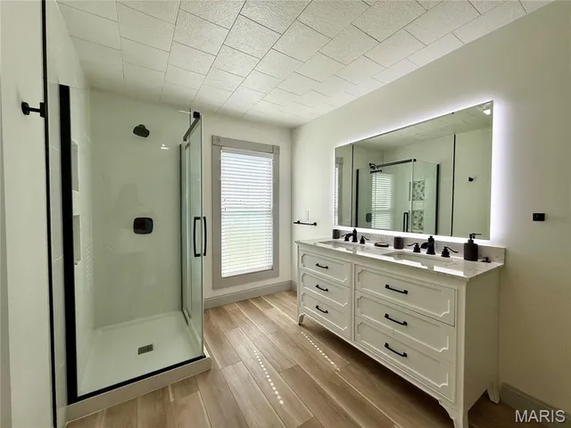 $284,900 | 221 North Walnut Street, Perryville, MO 63775