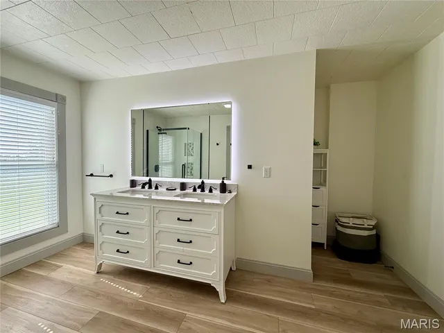 $284,900 | 221 North Walnut Street, Perryville, MO 63775