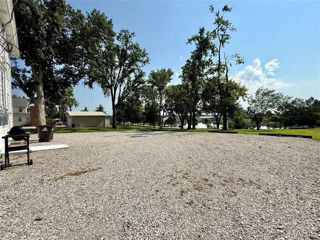 $284,900 | 221 North Walnut Street, Perryville, MO 63775