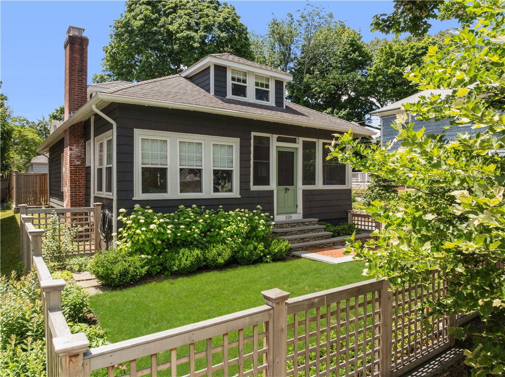 229 6th Street Providence, RI 02906 - Photo 1 of 46
