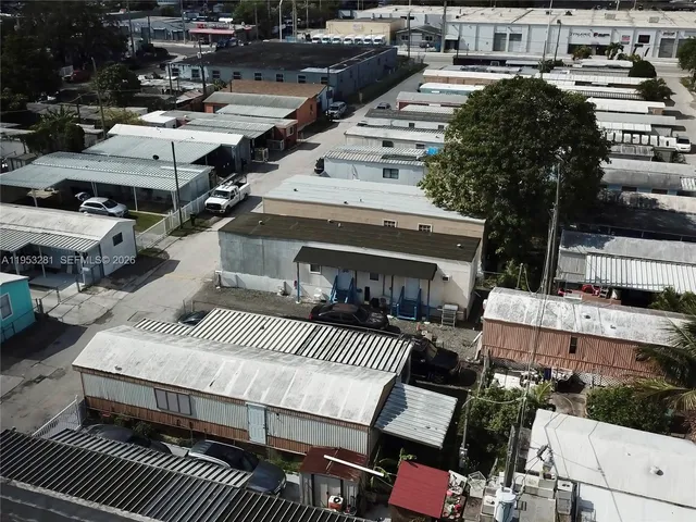a view of fireplace and dining room