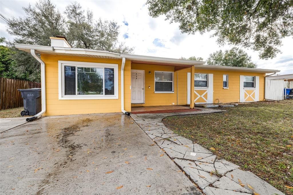 712 Flame Tree Road Tampa, FL 33619 - Photo 1 of 1 Gallery Image 1