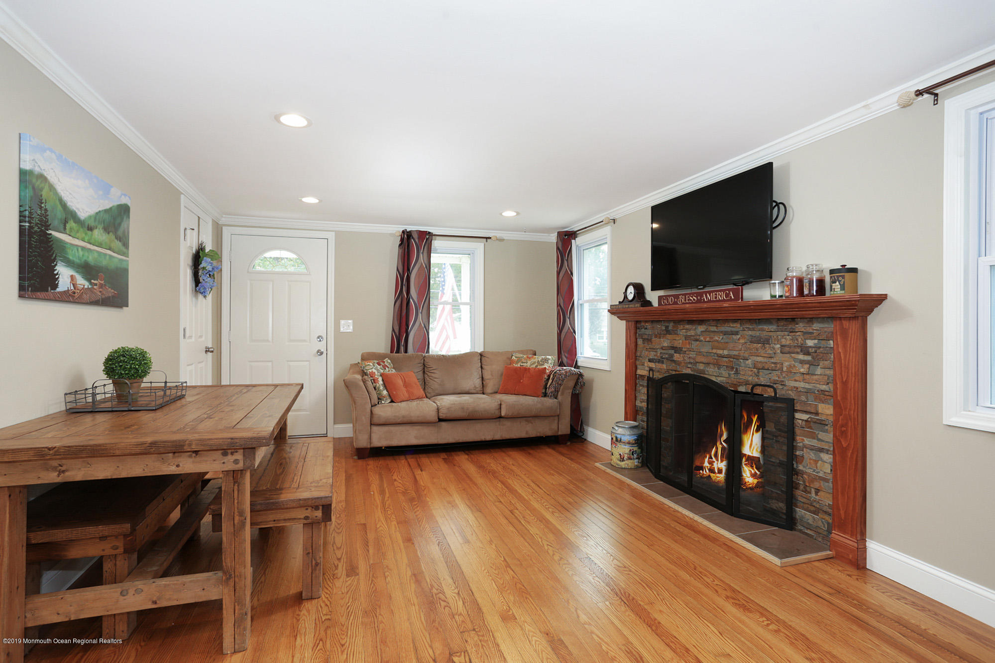 26 Weaverville Road Freehold, NJ 07728 - Photo 9 of 17 IMG_9335
