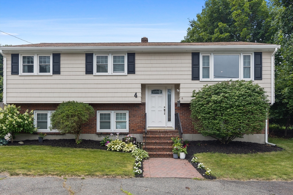 4 Dundee Street Salem, MA 01970 - Photo 1 of 27