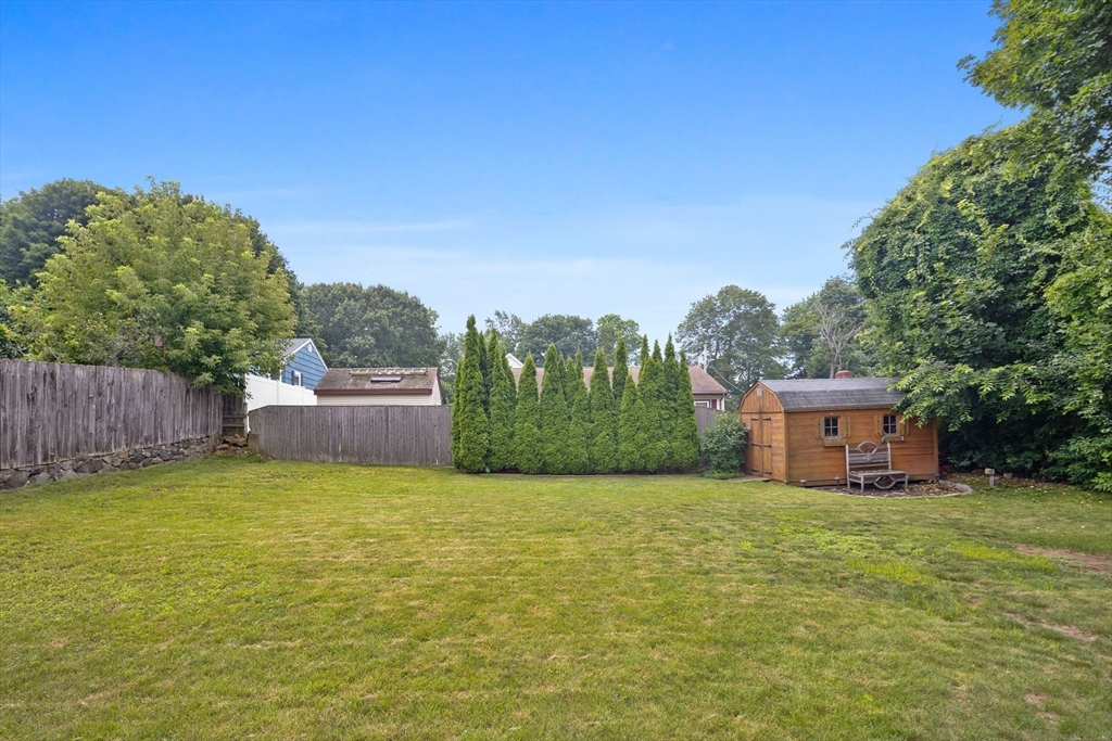 4 Dundee Street Salem, MA 01970 - Photo 23 of 27