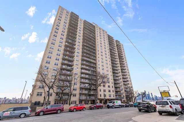 $268,000 | 6600 Boulevard East, Unit 15F, West New York, NJ 07093