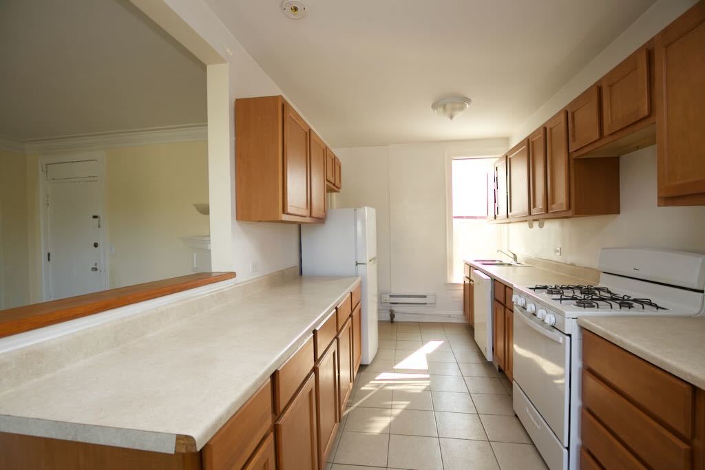 918 Green Bay Road, Unit 2L Winnetka, IL 60093 - Photo 2 of 19
