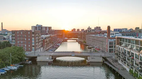 $949,900 | 311 East Erie Street, Unit 408, Milwaukee, WI 53202