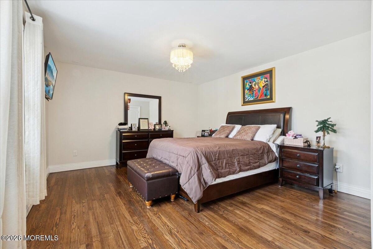 212 Stonehurst Boulevard Freehold, NJ 07728 - Photo 7 of 30 07-Image-7