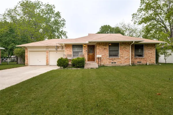 $275,000 | 1313 Daisy Lane, Irving, TX 75061