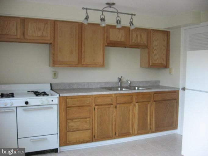 2011 Kelmore Road Dundalk, MD 21222 - Photo 6 of 17 Kitchen