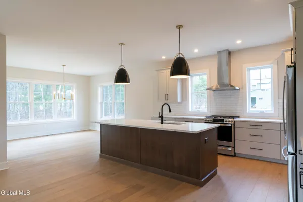 $752,000 | 8 Indigo Way, Wilton, NY 12831