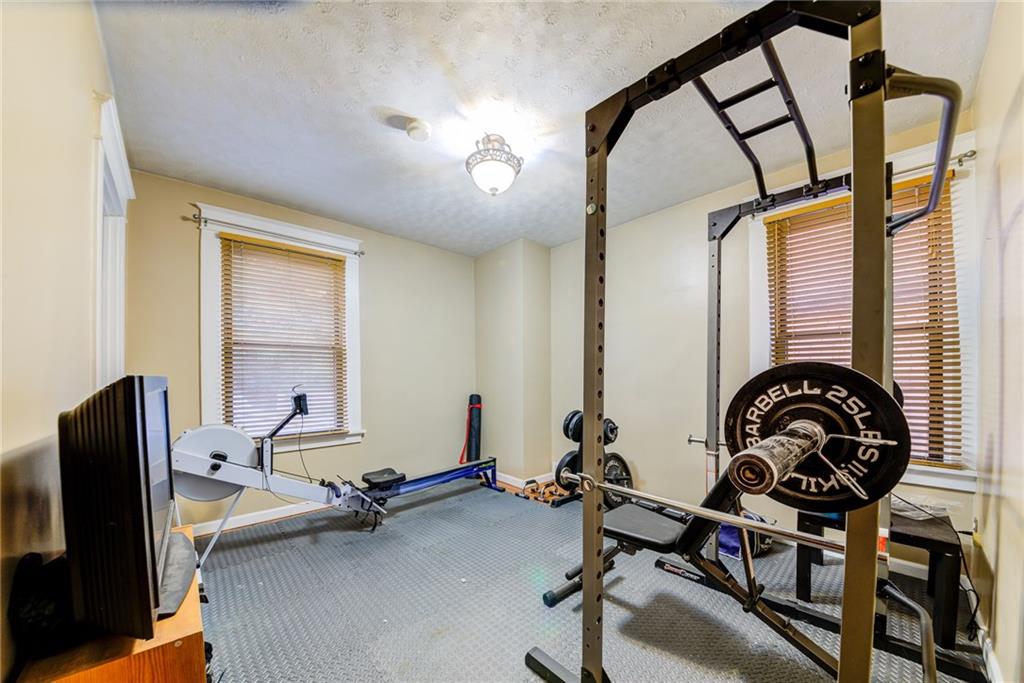 3970 Brandon Road Pittsburgh, PA 15212 - Photo 18 of 23 Gallery Image 18