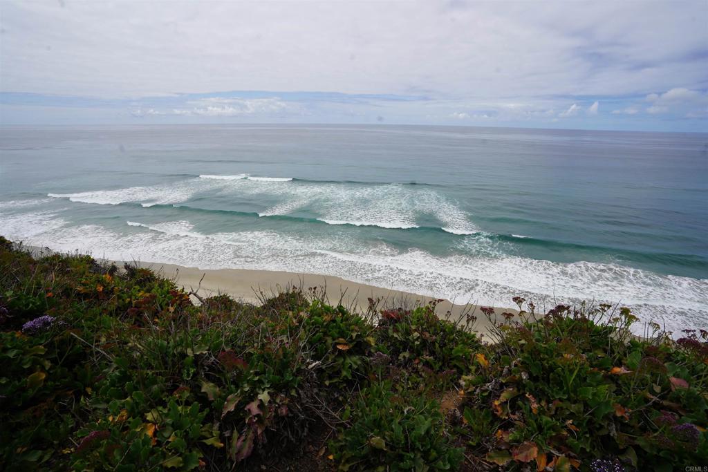 922 Sealane Drive, Unit B Encinitas, CA 92024 - Photo 24 of 30 a view of beach and ocean