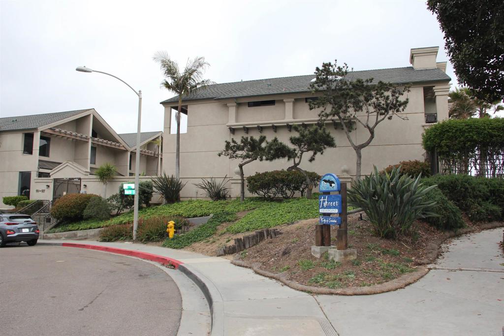 922 Sealane Drive, Unit B Encinitas, CA 92024 - Photo 25 of 30 a front view of a house with garden