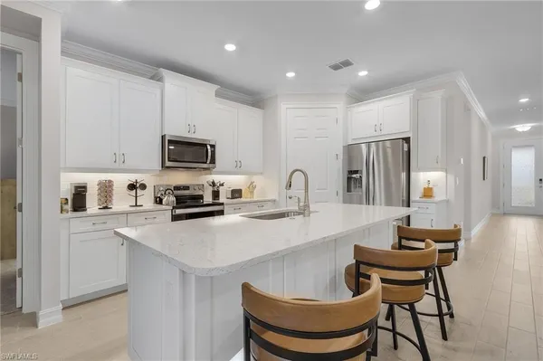 $8,000 | 379 Grace Bay Lane, Naples, FL 34114