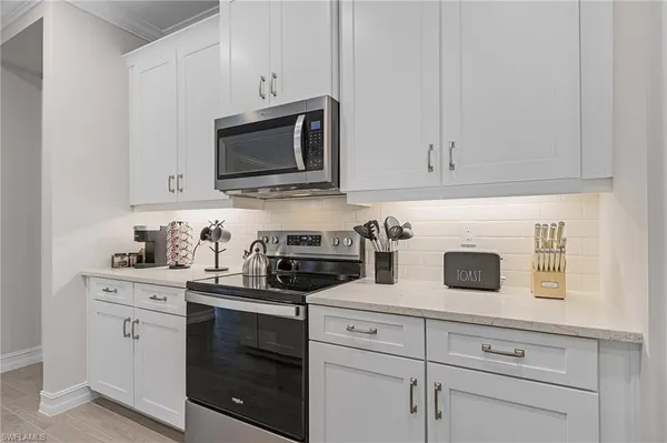 $8,000 | 379 Grace Bay Lane, Naples, FL 34114