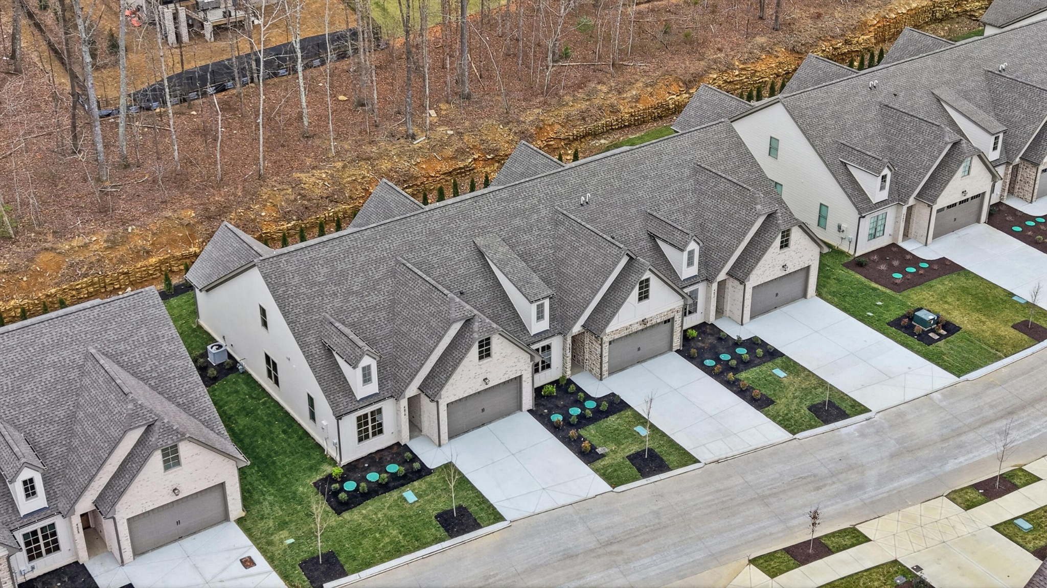 4692 Dempsey Way Chattanooga, TN 37419 - Photo 35 of 37 an aerial view of a house with a yard