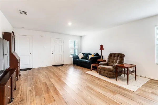 $235,000 | 5402 Majestro Way, Forney, TX 75126