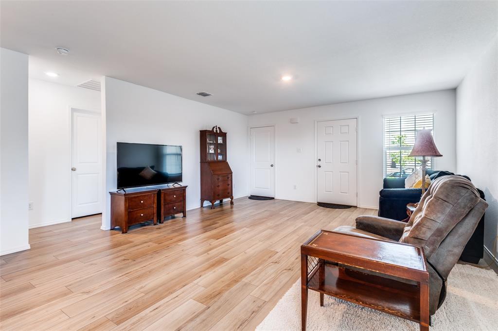 5402 Majestro Way Forney, TX 75126 - Photo 6 of 24