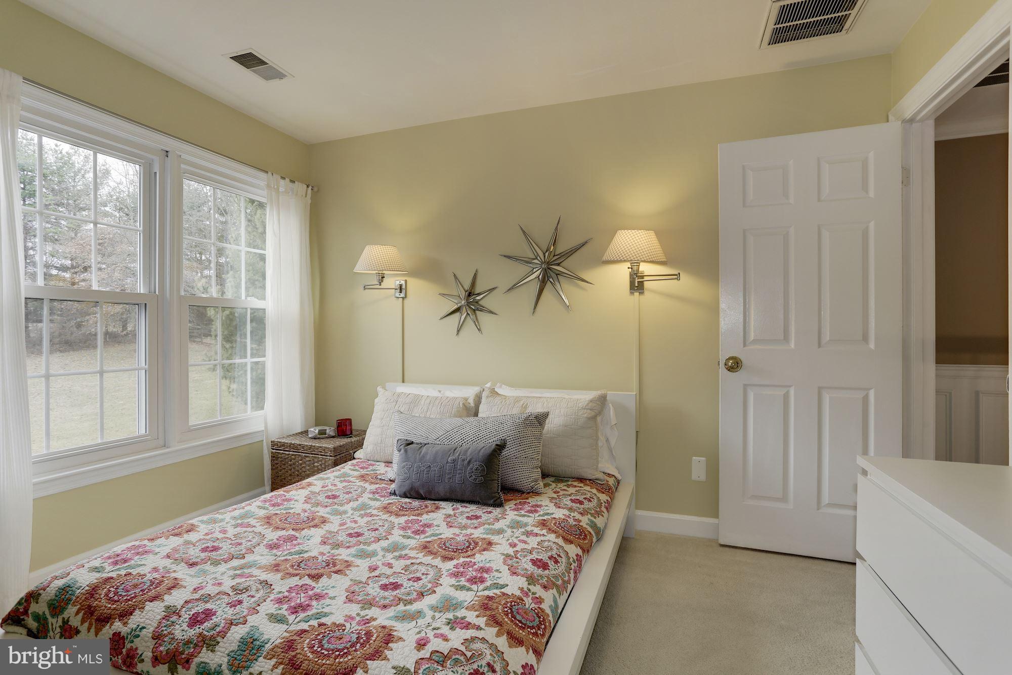 22010 Foxlair Road Gaithersburg, MD 20882 - Photo 20 of 30 Bedroom