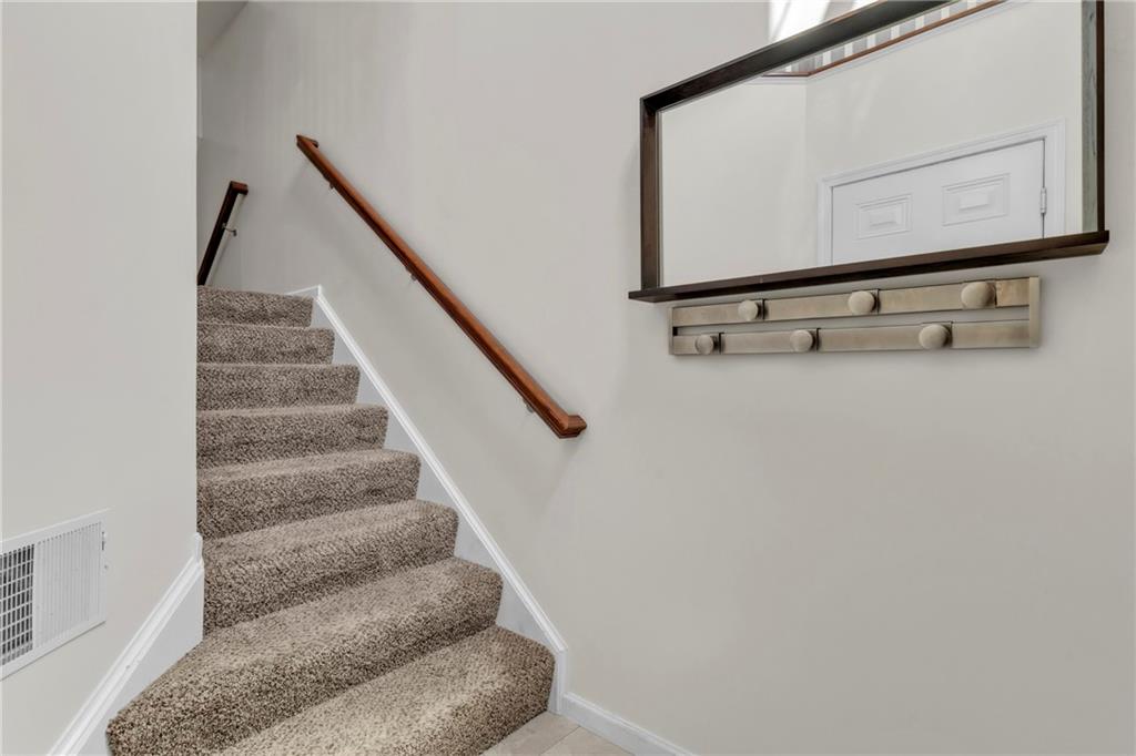 305 Broadstone Drive Mars, PA 16046 - Photo 6 of 31 a view of entryway