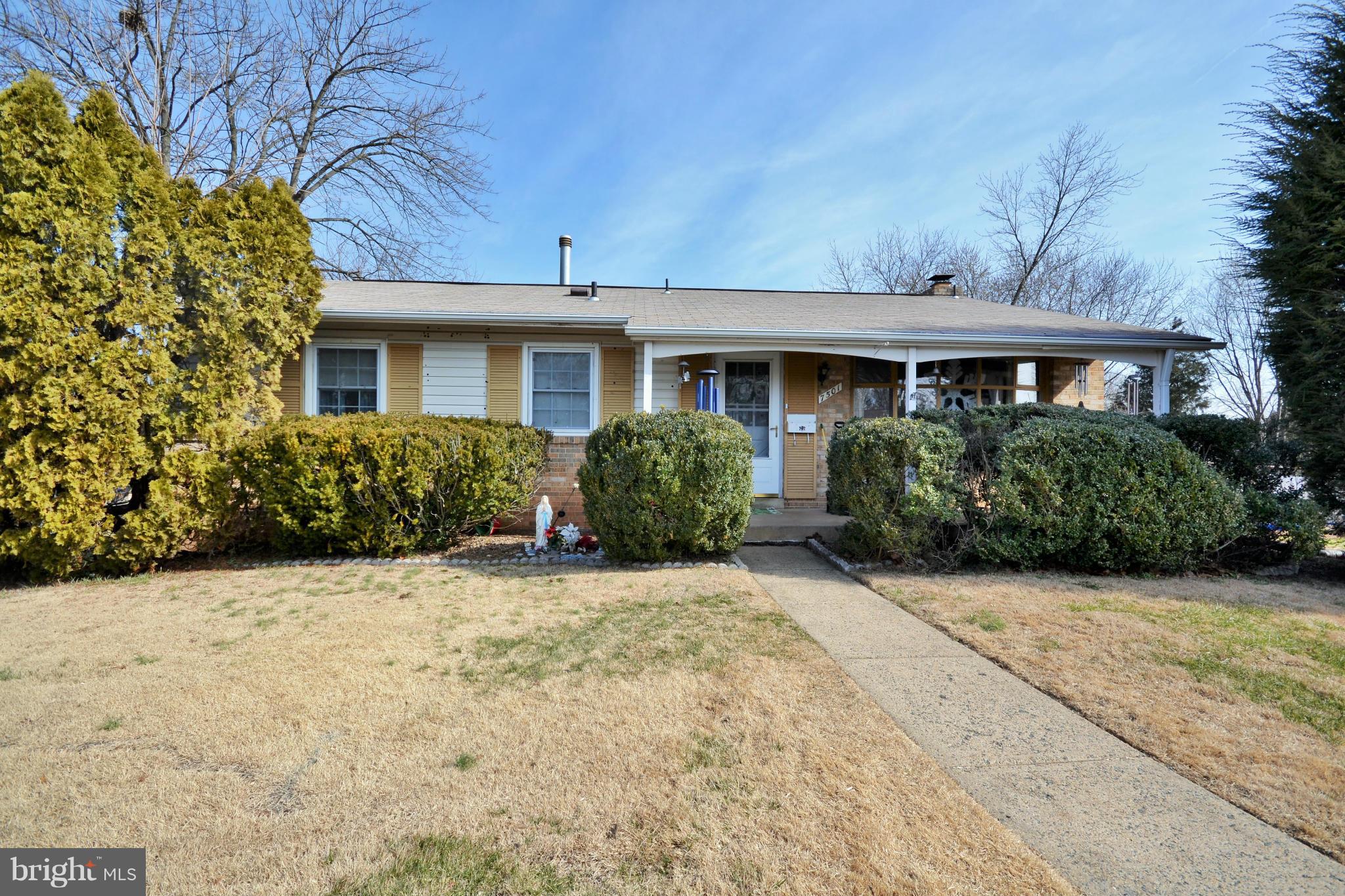7501 Castle Road Manassas, VA 20109 - Photo 1 of 2 Exterior (Front)