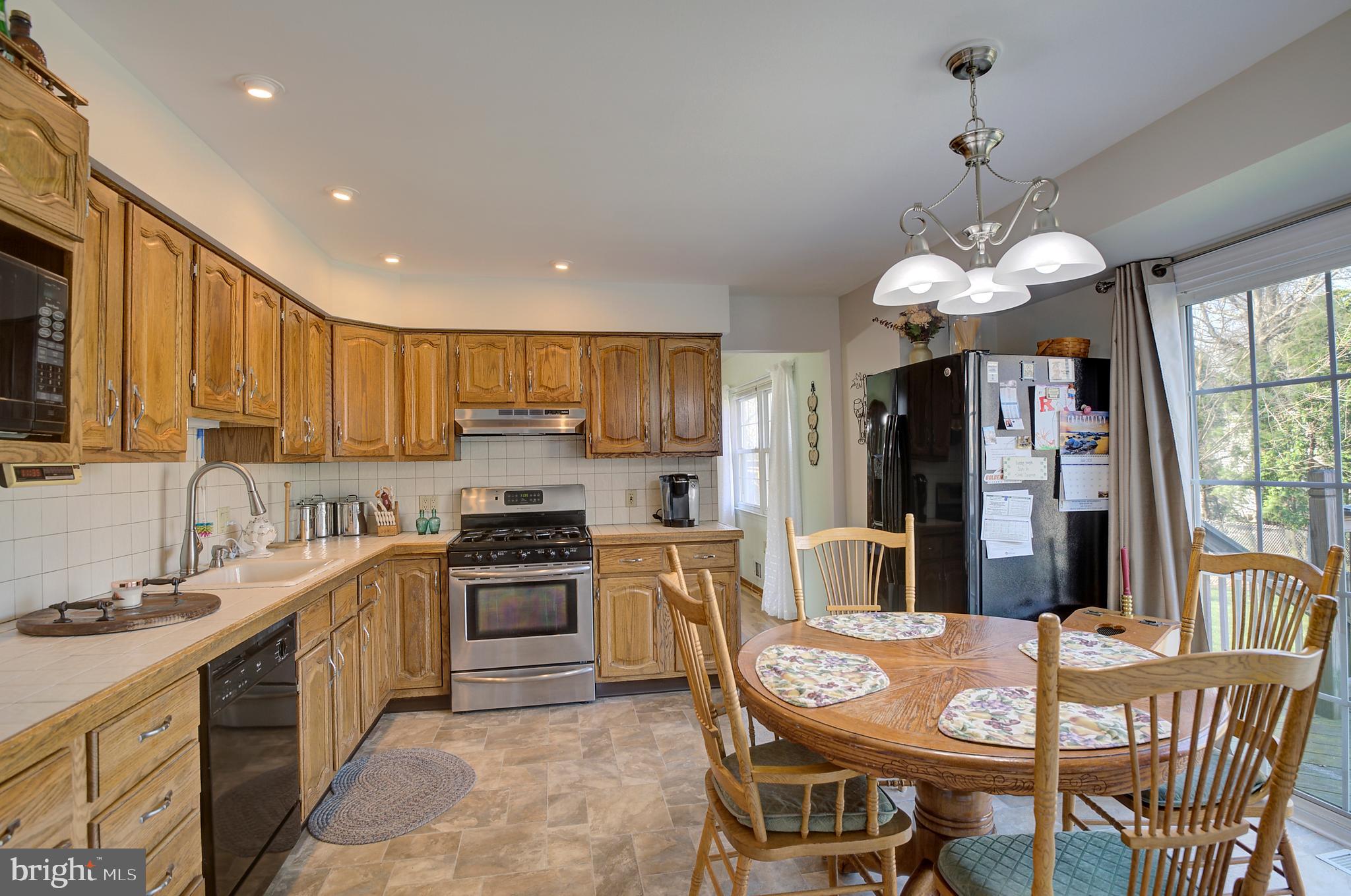 24 Bennington Road Bordentown, NJ 08505 - Photo 9 of 30 Kitchen