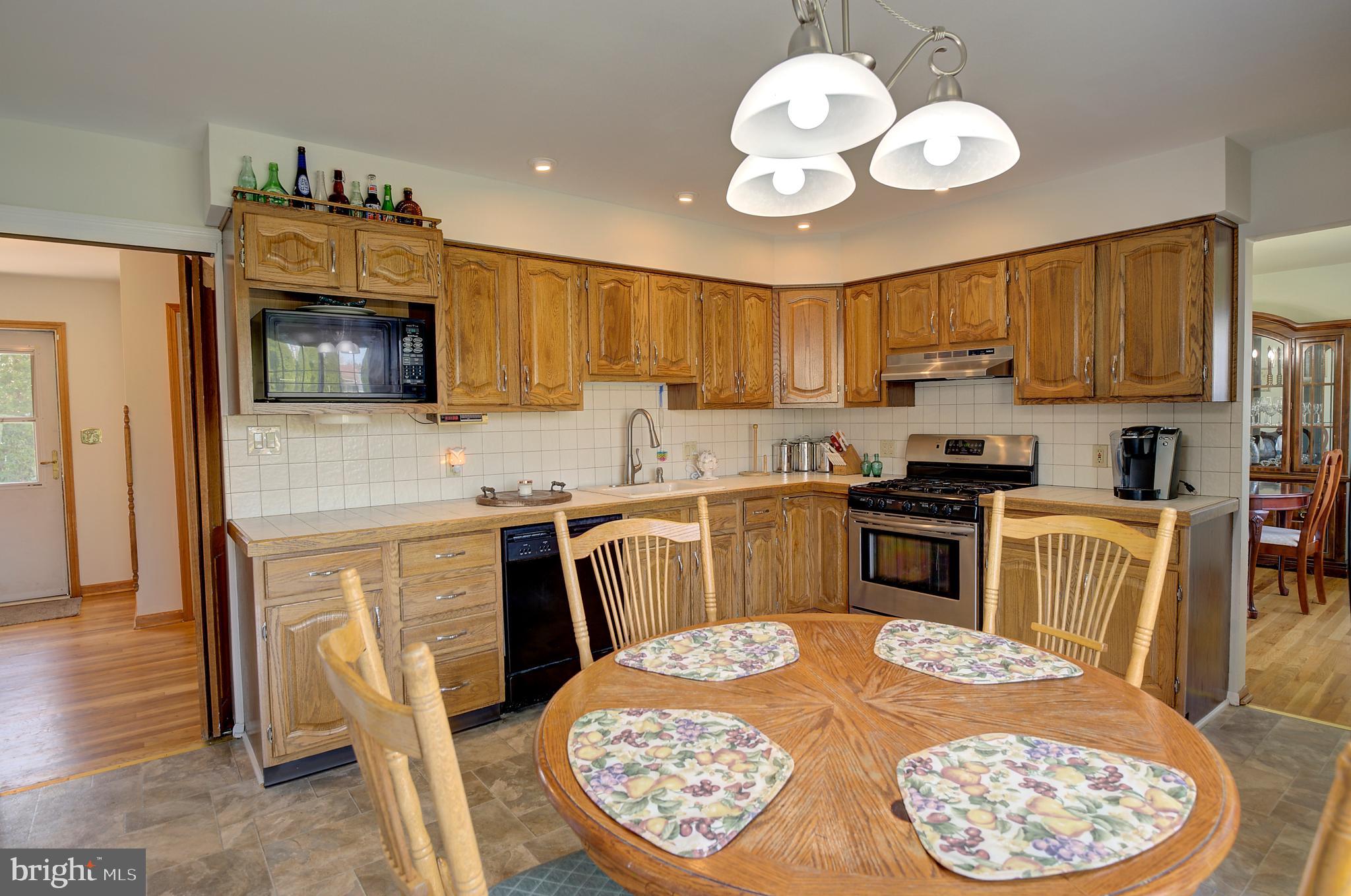 24 Bennington Road Bordentown, NJ 08505 - Photo 10 of 30 Kitchen